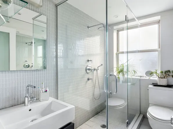 310 West 72nd Street image 9 of 11