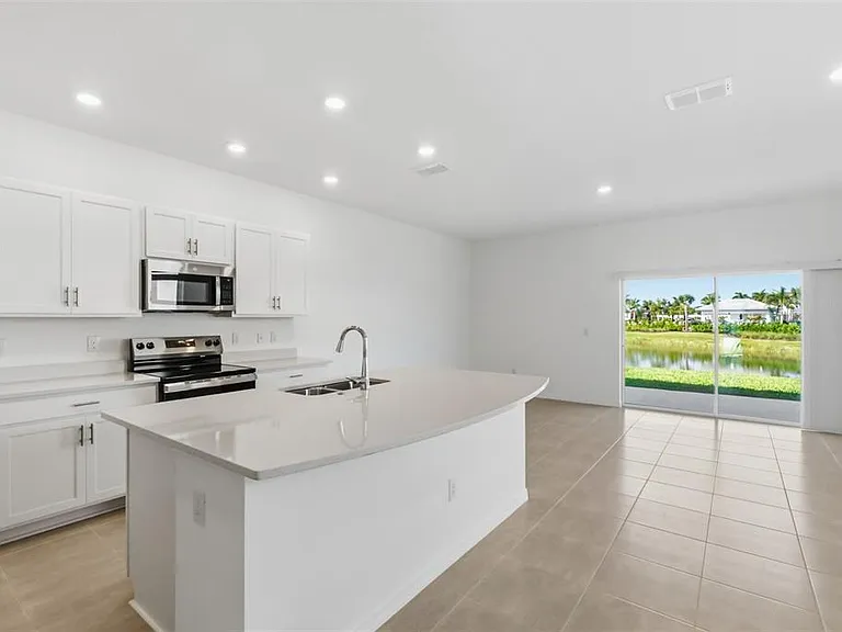 15125 Cuzcorro Ct — Photo 5