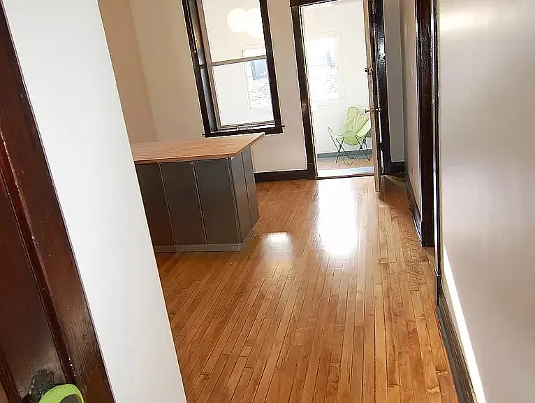 912 N Richmond St #1R — Photo 3