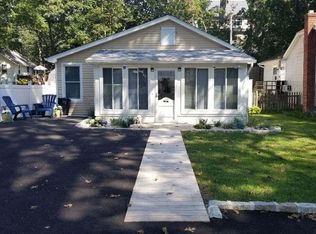 131 Westbury Dr, Sound Beach, NY 11789