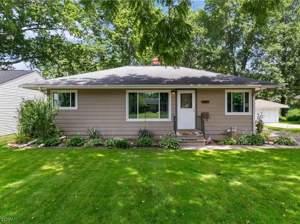 182 Wyleswood Dr, Berea, OH 44017