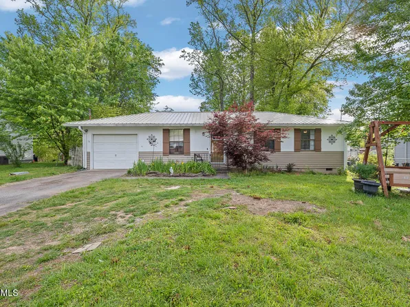 104 Duncan Dr, Oliver Springs, TN 37840