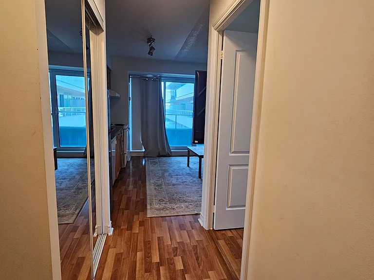 70 Town Centre Ct #711 — Photo 28