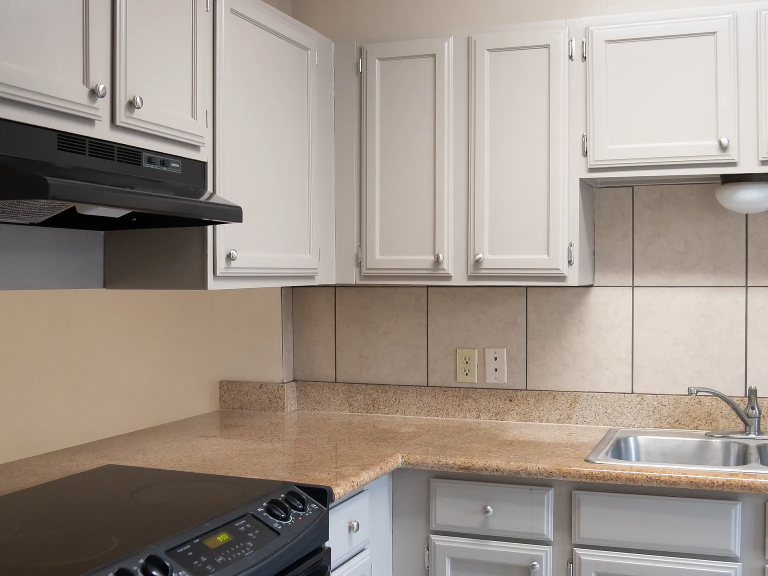 Perkins Place Townhomes — Photo 4
