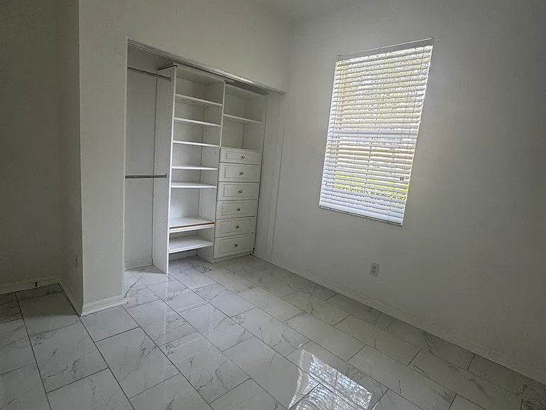 577 Vicks Landing Dr — Photo 14