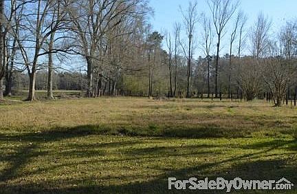 Backyard
						:
						Very large backyard!