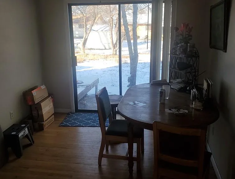 428 E Drake Rd — Photo 5