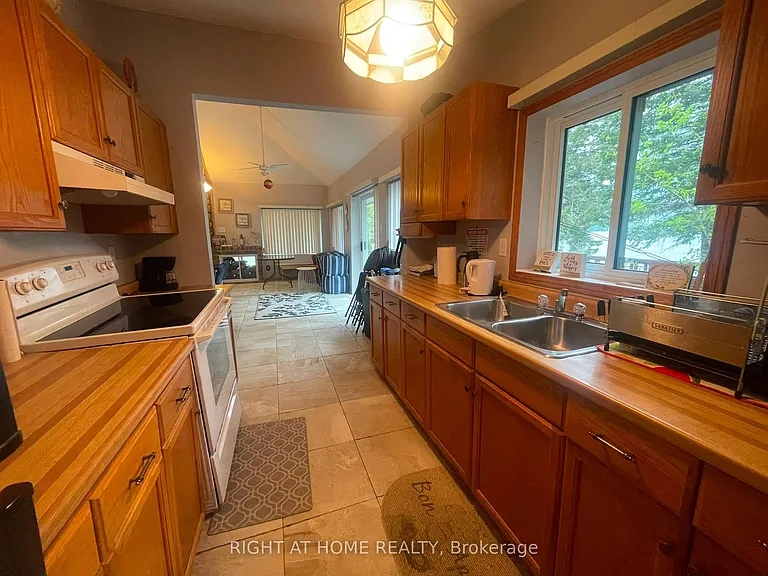 5470 Penetanguishene Rd — Photo 17