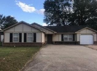 3227 Holly Berry Dr, Memphis, TN 38118