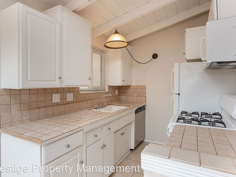 1st image of 506 Begonia Ave #B