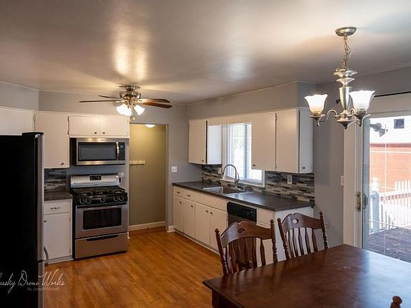 5th image of 4878 Leaside Dr