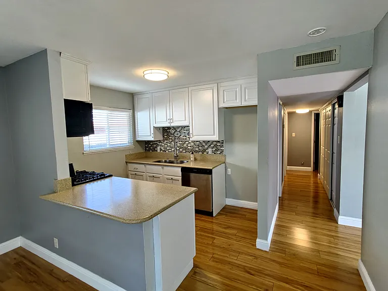 1403 Michael Way — Photo 4