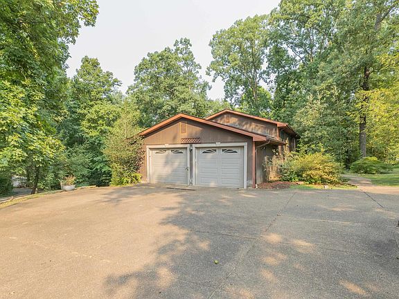 4th image of 10140 Browning Rd