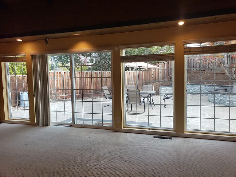 1150 Stafford Dr — Photo 21