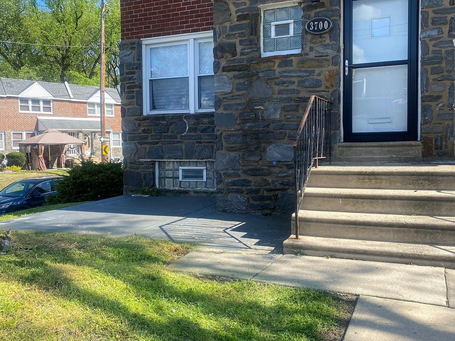 3700 W Country Club Rd — Photo 3