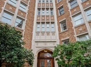 5810 NE Cowen Place #305, Seattle, WA