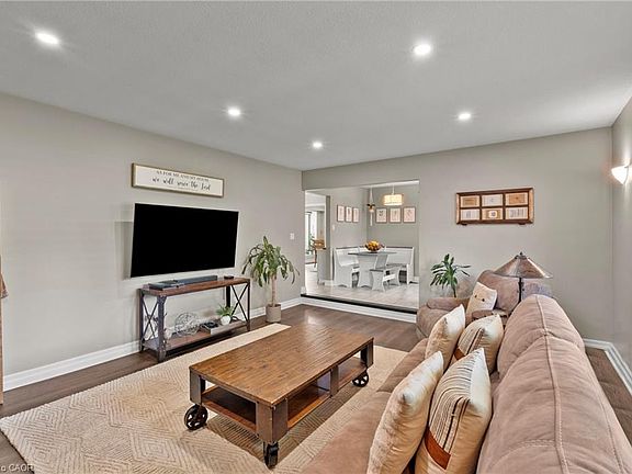 5th image of 95 Ziraldo Rd