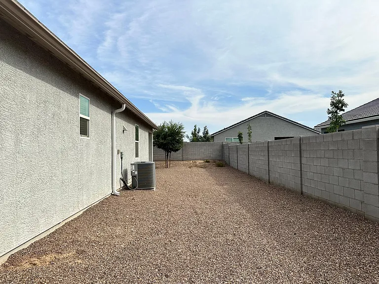 1077 W Tuli Way — Photo 20