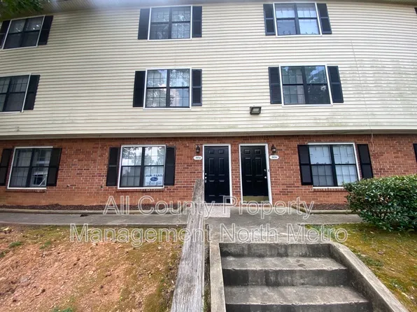 3054 Destin Cir, Snellville, GA 30078