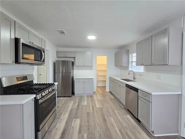1904 Carroll Cir, Bryan, TX 77803
