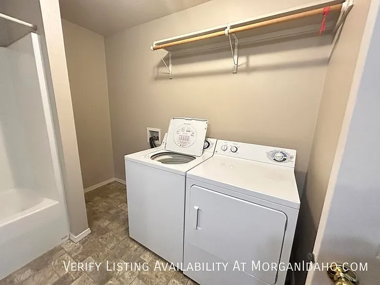 7502 W Tottenham Ln #202 — Photo 6