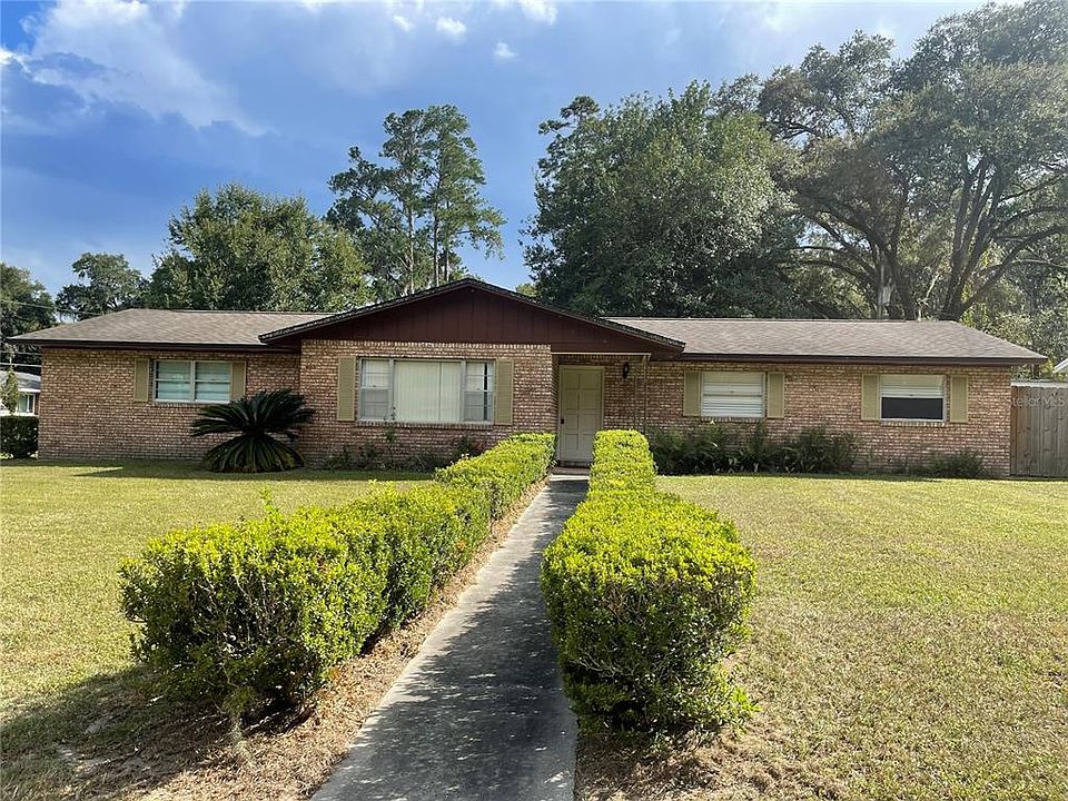 1st image of 3925 NW 48th Pl