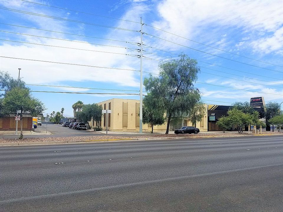 846 E Sahara Ave