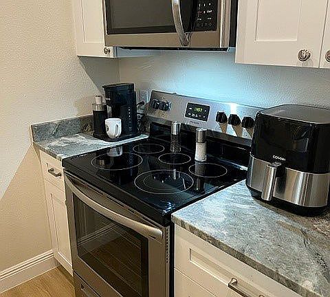 4th image of 4827 W McElroy Ave #D212