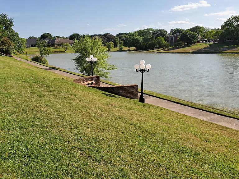 5930 River Bend Dr — Photo 1