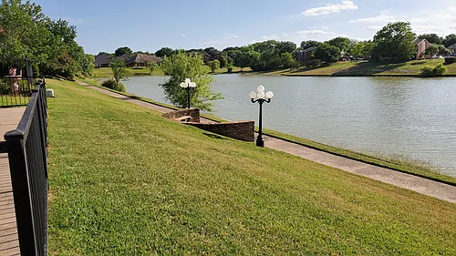 5930 River Bend Dr Photo 1