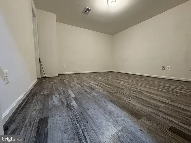 336 Baish Dr SE — Photo 45