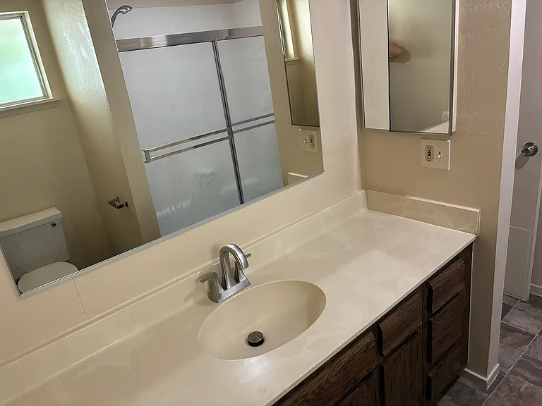 222 E Park St — Photo 15