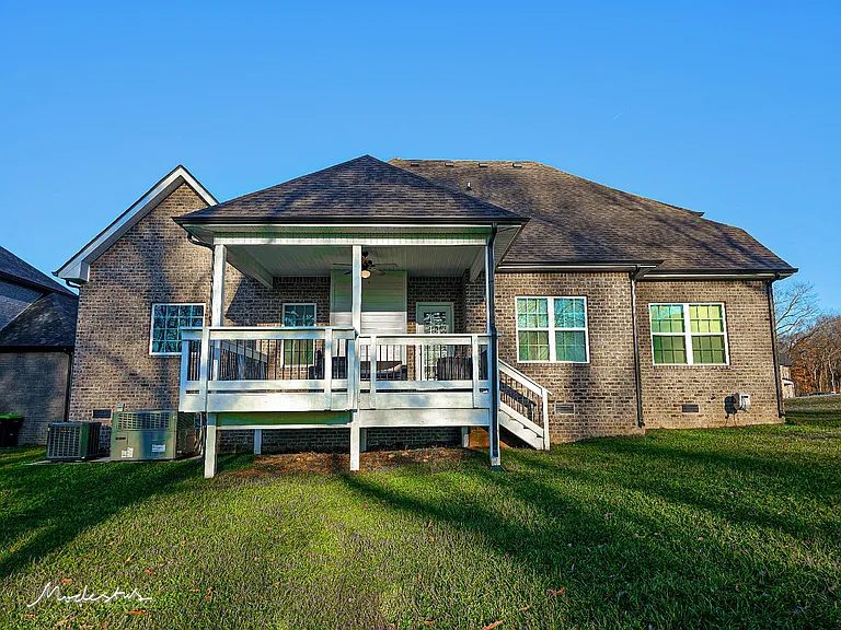 1718 Oak Forest Dr — Photo 52