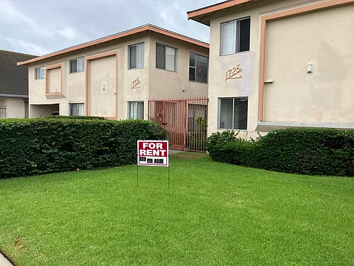 1705 San Marino St #2 Photo 1