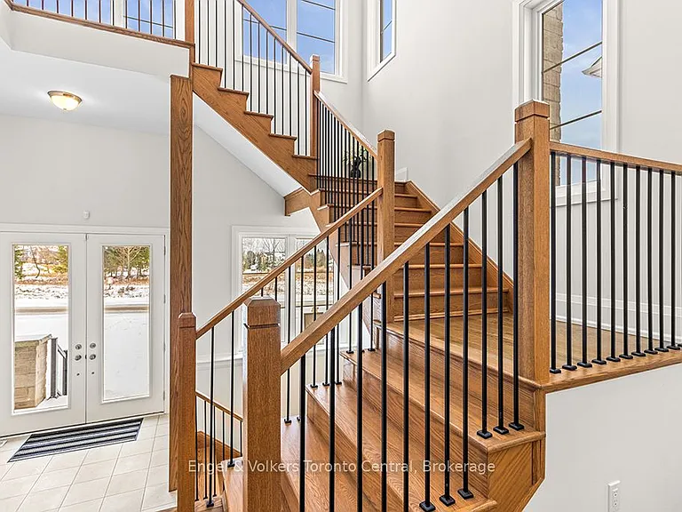 110 Dorothy Dr — Photo 4