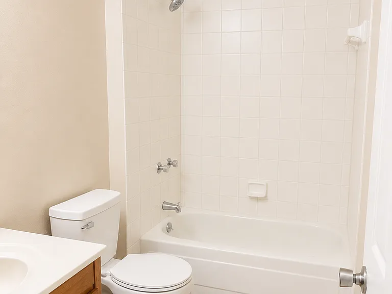 811 Florida Ave #813 — Photo 6