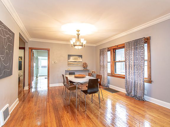 4th image of 3511 Gunderson Ave