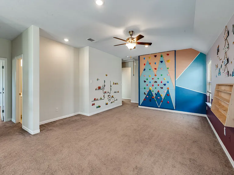 2152 Bailey St — Photo 13