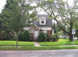 548 De Mott Ave, Baldwin, NY 11510