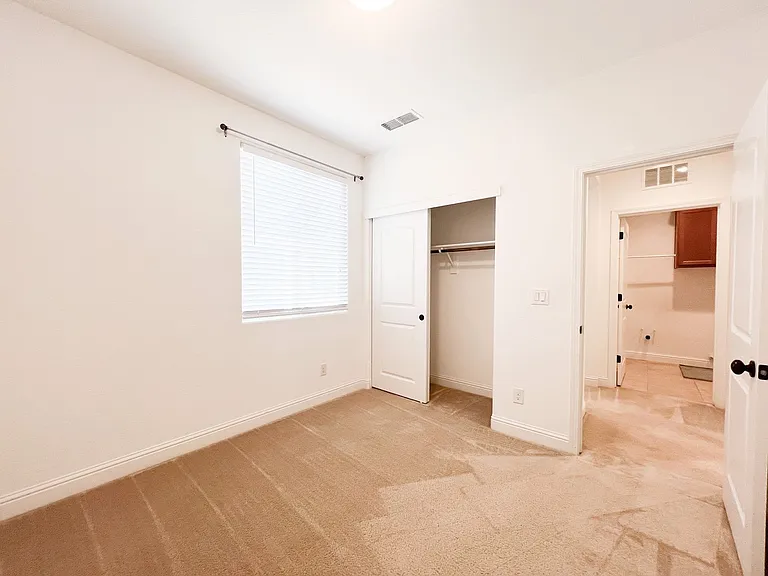 8428 Amber Valley Ln — Photo 34