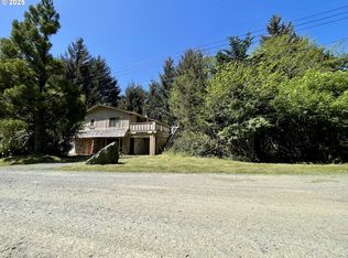 95629 Cape Ferrelo Rd, Brookings, OR 97415