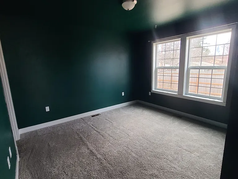 424 E Beaver Ave — Photo 11