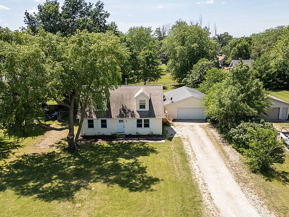 2nd image of 129 N Vernon Dr