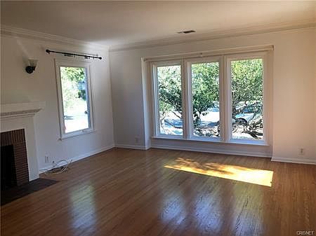 3rd image of 1843 Stearns Dr