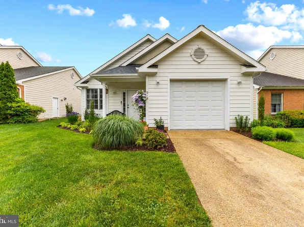 915 Hickory Cir, La Plata, MD 20646