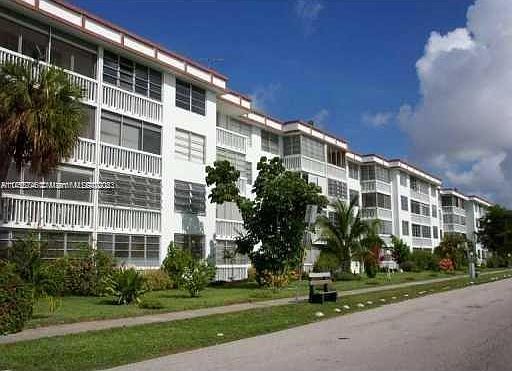 1st image of 18601 NE 14th Ave APT 404
