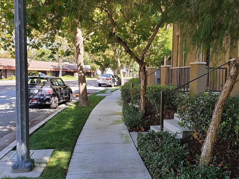 2458 Autumnvale Ave — Photo 6