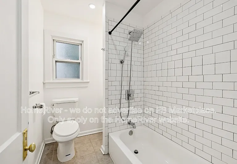 289 Hilton Ave — Photo 33