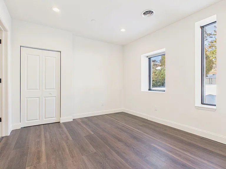 1400 Market St — Photo 28