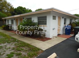 620 Rosery Rd NW, Largo, FL 33770